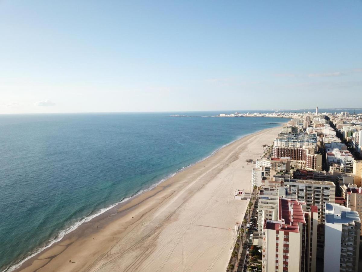 Piso Luminoso Cerca De Playa Apartment Cadiz Exterior photo